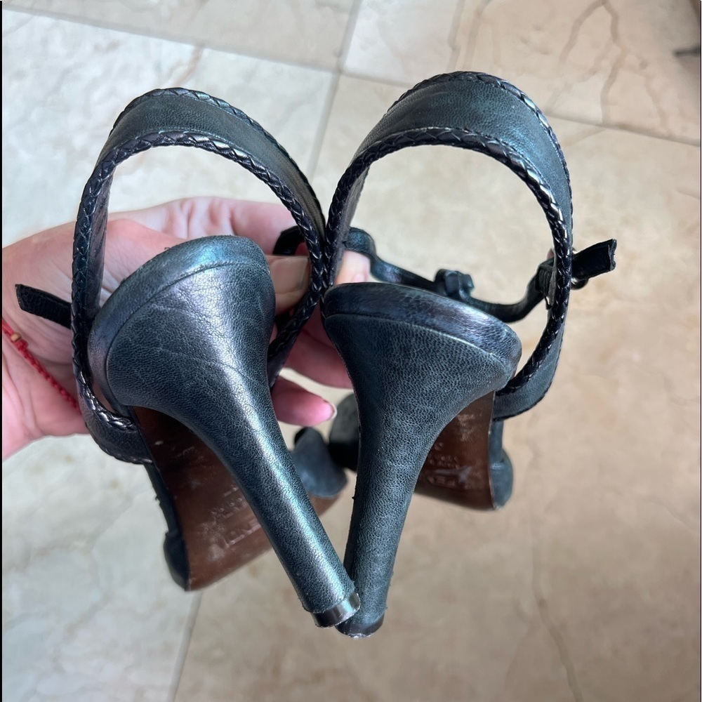 Fendi Black Leather Sandal - Picture 9 of 16